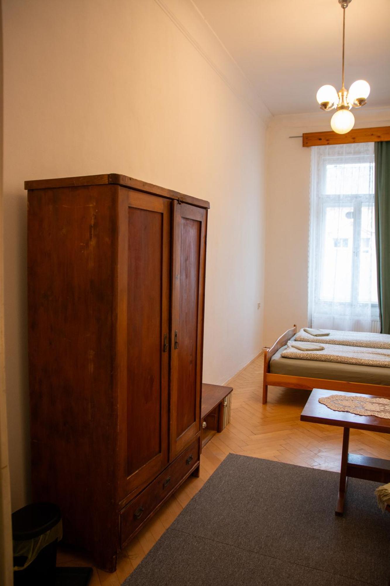 Hostel Moravia Острава Екстер'єр фото